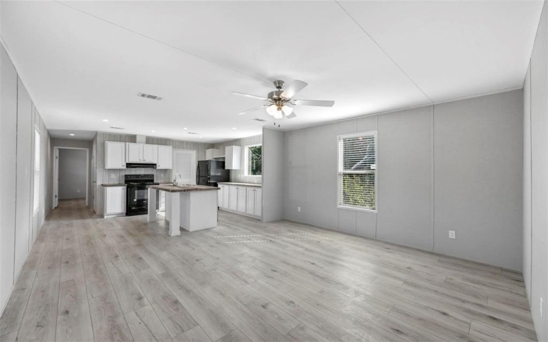 2720 Cypress Street, Granbury, TX 76048, 3 Habitaciones Habitaciones , ,2 BañosBaños,Residential,En Venta,2720 Cypress Street,20904075
