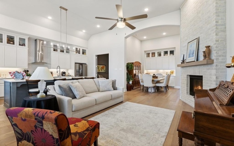 6225 Whitebrush Place, Fort Worth, TX 76123, 3 Habitaciones Habitaciones , ,2 BañosBaños,Residential,En Venta,6225 Whitebrush Place,0,20898424