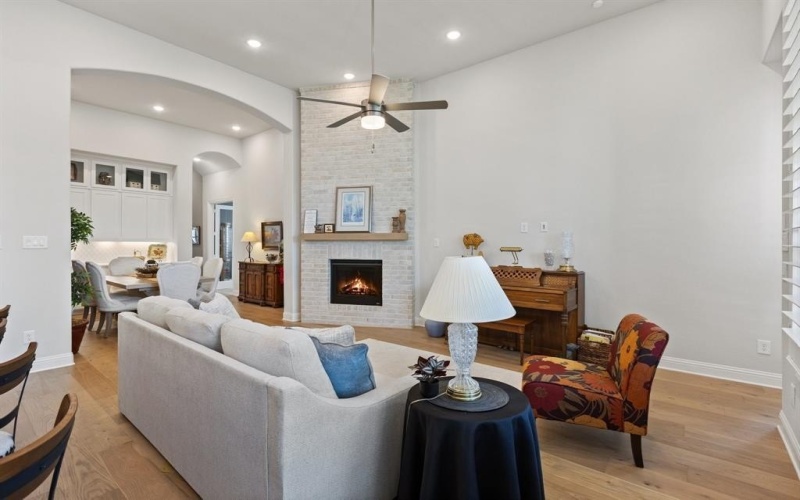 6225 Whitebrush Place, Fort Worth, TX 76123, 3 Habitaciones Habitaciones , ,2 BañosBaños,Residential,En Venta,6225 Whitebrush Place,0,20898424