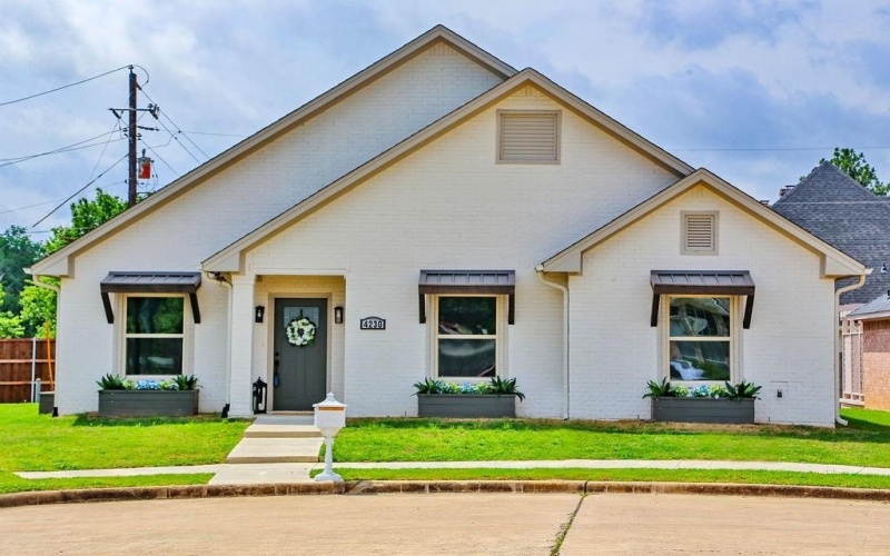4230 Primrose Lane, Paris, TX 75462, 4 Bedrooms Bedrooms, ,3 BathroomsBathrooms,Residential,For Sale,4230 Primrose Lane,0,20918522