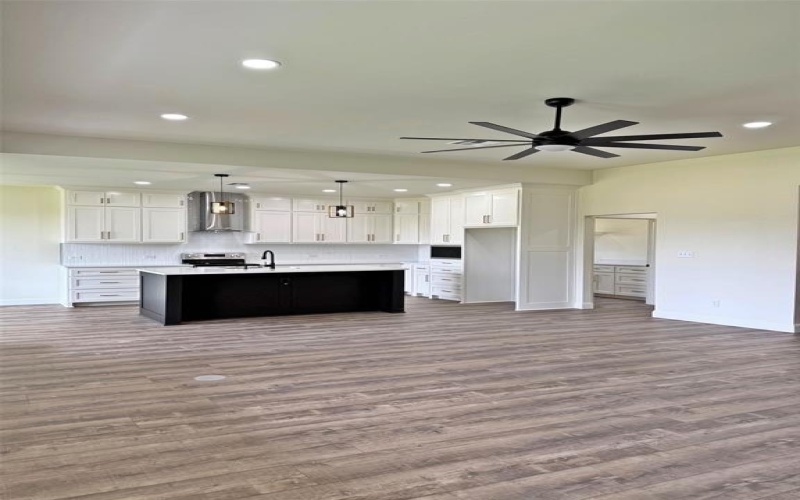 8008 Jubilee Road, Waco, TX 76708, 3 Bedrooms Bedrooms, ,2 BathroomsBathrooms,Residential,For Sale,8008 Jubilee Road,20909755