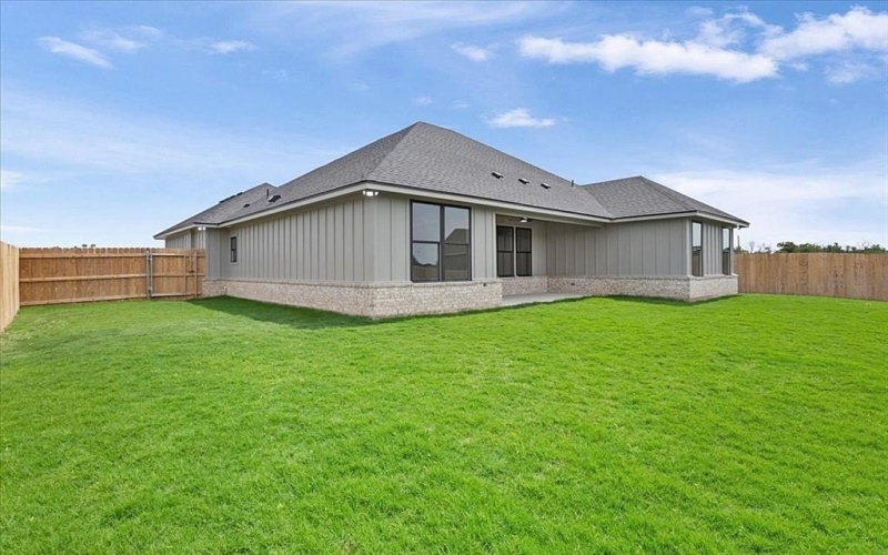 8008 Jubilee Road, Waco, TX 76708, 3 Bedrooms Bedrooms, ,2 BathroomsBathrooms,Residential,For Sale,8008 Jubilee Road,20909755