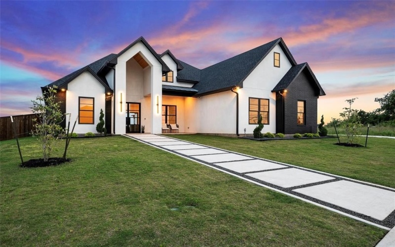 13001 Big Bend Boulevard, Woodway, TX 76712, 3 Bedrooms Bedrooms, ,3 BathroomsBathrooms,Residential,For Sale,13001 Big Bend Boulevard,20916590