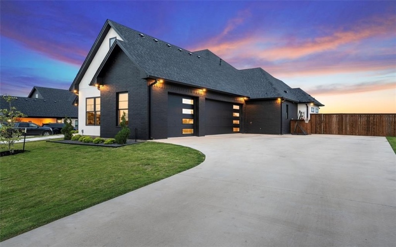 13001 Big Bend Boulevard, Woodway, TX 76712, 3 Bedrooms Bedrooms, ,3 BathroomsBathrooms,Residential,For Sale,13001 Big Bend Boulevard,20916590