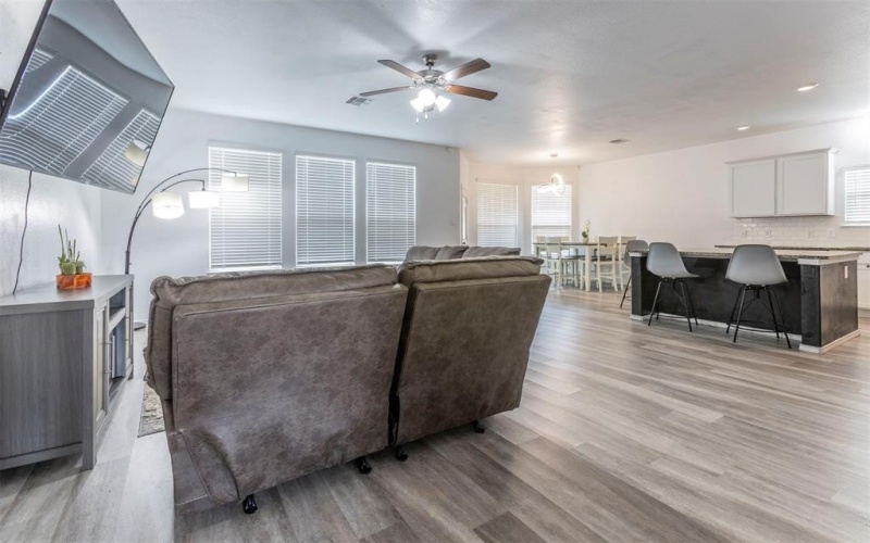 2904 Beutel Road, Waco, TX 76655, 5 Bedrooms Bedrooms, ,3 BathroomsBathrooms,Residential,For Sale,2904 Beutel Road,20921948