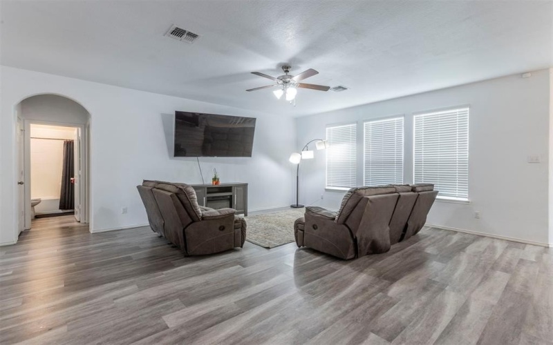 2904 Beutel Road, Waco, TX 76655, 5 Bedrooms Bedrooms, ,3 BathroomsBathrooms,Residential,For Sale,2904 Beutel Road,20921948