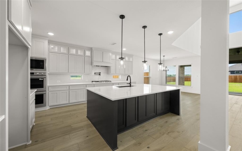 301 E Cheyenne Mountain Corner, Ovilla, TX 75154, 5 Bedrooms Bedrooms, ,3 BathroomsBathrooms,Residential,For Sale,301 E Cheyenne Mountain Corner,20911154