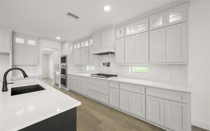 301 E Cheyenne Mountain Corner, Ovilla, TX 75154, 5 Bedrooms Bedrooms, ,3 BathroomsBathrooms,Residential,For Sale,301 E Cheyenne Mountain Corner,20911154