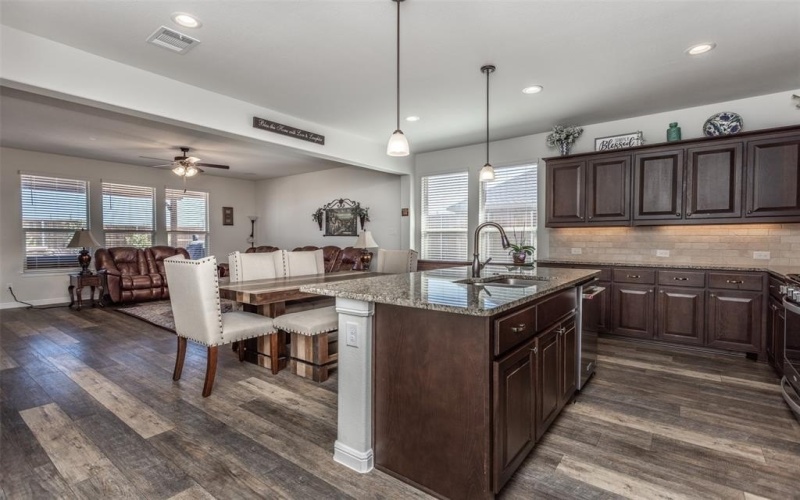 3236 Camden Creek, Krum, TX 76249, 4 Bedrooms Bedrooms, ,2 BathroomsBathrooms,Residential,For Sale,3236 Camden Creek,20907869