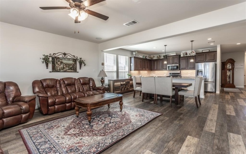 3236 Camden Creek, Krum, TX 76249, 4 Bedrooms Bedrooms, ,2 BathroomsBathrooms,Residential,For Sale,3236 Camden Creek,20907869