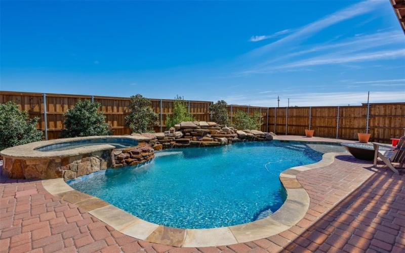 3236 Camden Creek, Krum, TX 76249, 4 Bedrooms Bedrooms, ,2 BathroomsBathrooms,Residential,For Sale,3236 Camden Creek,20907869