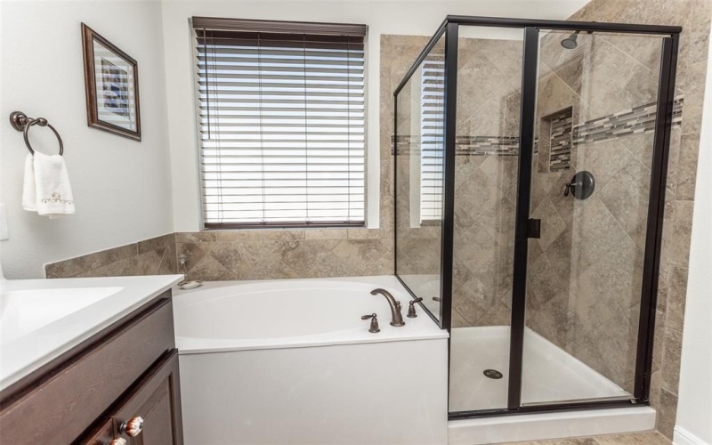 3236 Camden Creek, Krum, TX 76249, 4 Bedrooms Bedrooms, ,2 BathroomsBathrooms,Residential,For Sale,3236 Camden Creek,20907869