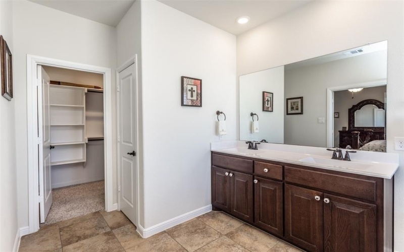3236 Camden Creek, Krum, TX 76249, 4 Bedrooms Bedrooms, ,2 BathroomsBathrooms,Residential,For Sale,3236 Camden Creek,20907869