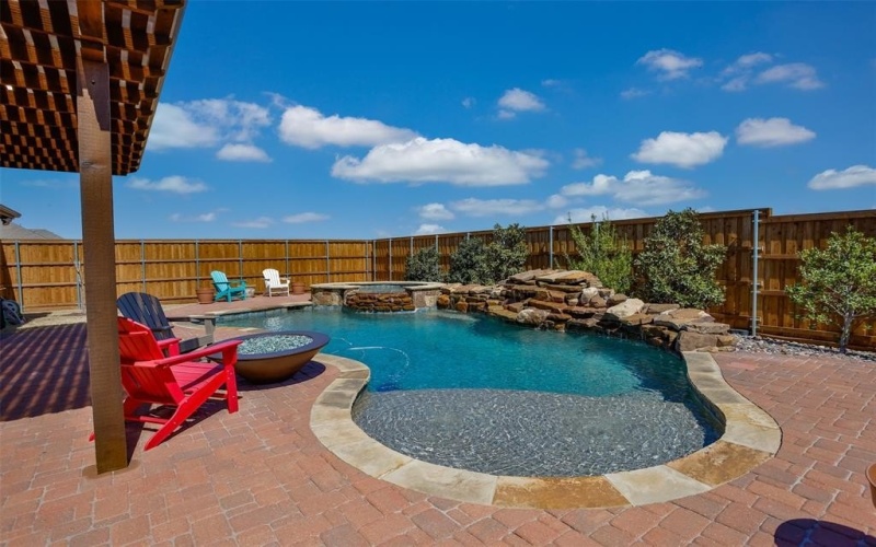 3236 Camden Creek, Krum, TX 76249, 4 Bedrooms Bedrooms, ,2 BathroomsBathrooms,Residential,For Sale,3236 Camden Creek,20907869