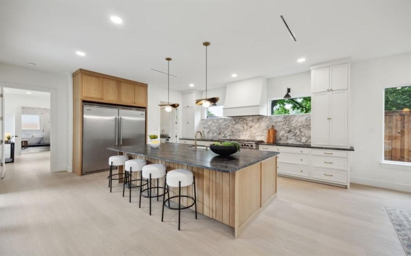 6240 Richmond Avenue, Dallas, TX 75214, 5 Bedrooms Bedrooms, ,6 BathroomsBathrooms,Residential,For Sale,6240 Richmond Avenue,20922025
