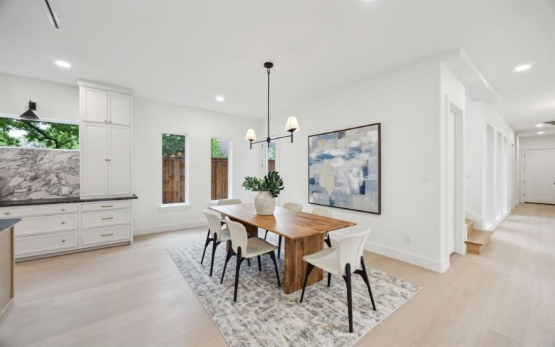 6240 Richmond Avenue, Dallas, TX 75214, 5 Bedrooms Bedrooms, ,6 BathroomsBathrooms,Residential,For Sale,6240 Richmond Avenue,20922025