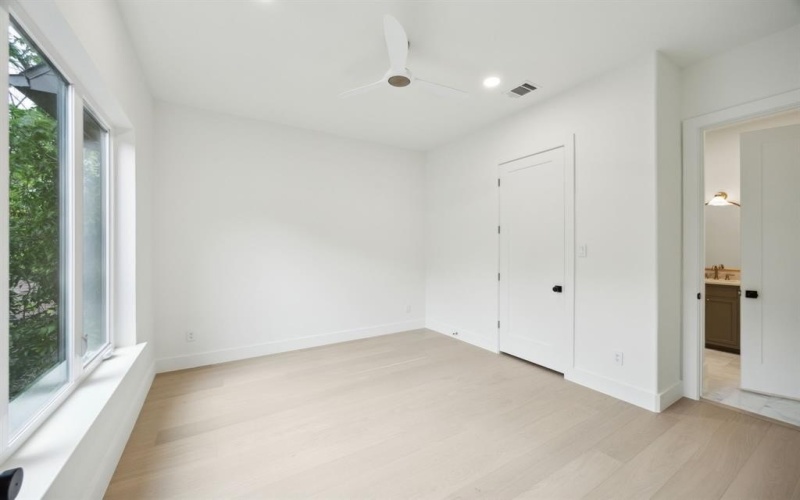 6240 Richmond Avenue, Dallas, TX 75214, 5 Bedrooms Bedrooms, ,6 BathroomsBathrooms,Residential,For Sale,6240 Richmond Avenue,20922025