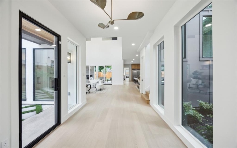 6240 Richmond Avenue, Dallas, TX 75214, 5 Bedrooms Bedrooms, ,6 BathroomsBathrooms,Residential,For Sale,6240 Richmond Avenue,20922025