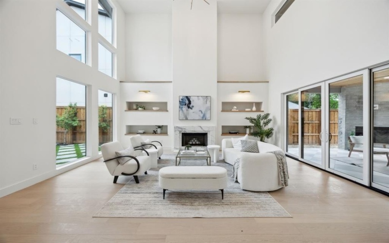 6240 Richmond Avenue, Dallas, TX 75214, 5 Bedrooms Bedrooms, ,6 BathroomsBathrooms,Residential,For Sale,6240 Richmond Avenue,20922025