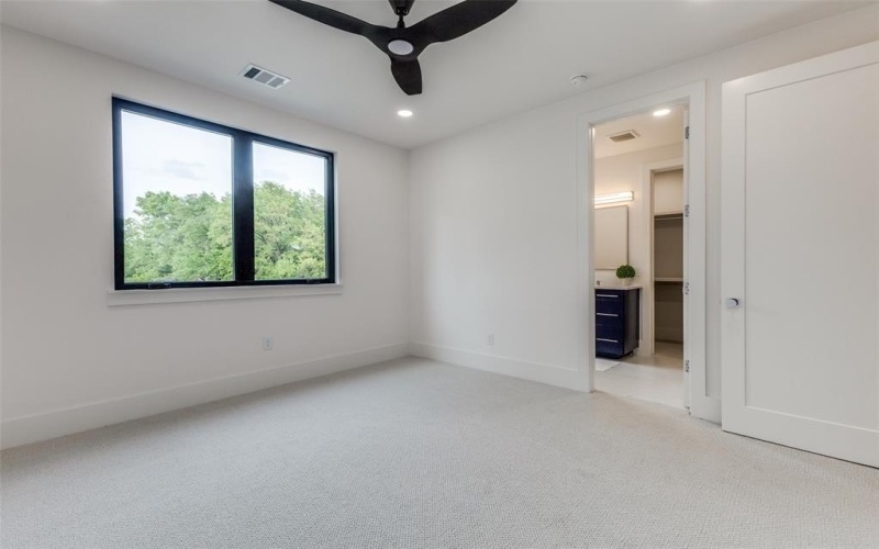3144 La Kenta Circle, Farmers Branch, TX 75234, 5 Bedrooms Bedrooms, ,6 BathroomsBathrooms,Residential,For Sale,3144 La Kenta Circle,20920252