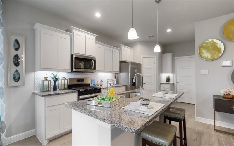15148 GREEN BLUFF Drive, Fort Worth, TX 76008, 4 Bedrooms Bedrooms, ,2 BathroomsBathrooms,Residential,For Sale,15148 GREEN BLUFF Drive,20922152
