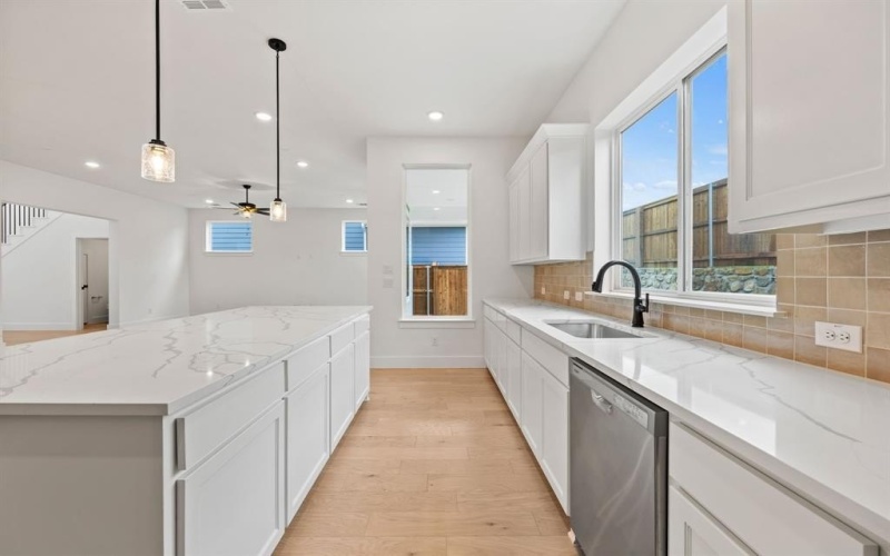 300 Chestnut Street, Celina, TX 75009, 3 Habitaciones Habitaciones , ,2 BañosBaños,Residential,En Venta,300 Chestnut Street,20933297