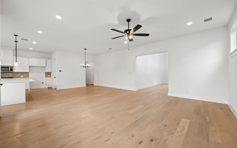 300 Chestnut Street, Celina, TX 75009, 3 Habitaciones Habitaciones , ,2 BañosBaños,Residential,En Venta,300 Chestnut Street,20933297