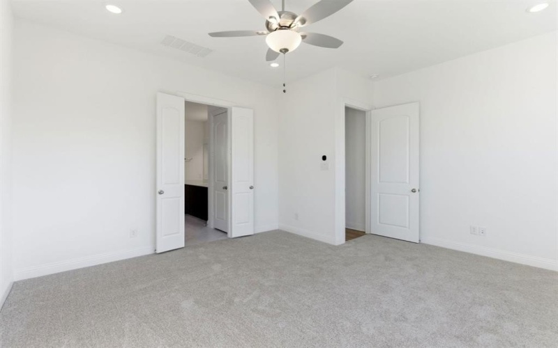 241 Bay Laurel Road, McKinney, TX 75071, 4 Bedrooms Bedrooms, ,5 BathroomsBathrooms,Residential,For Sale,241 Bay Laurel Road,0,20933438