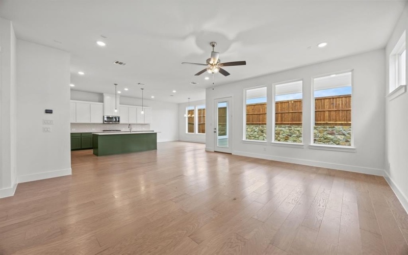 304 Chestnut Street, Celina, TX 75009, 3 Habitaciones Habitaciones , ,2 BañosBaños,Residential,En Venta,304 Chestnut Street,20933498
