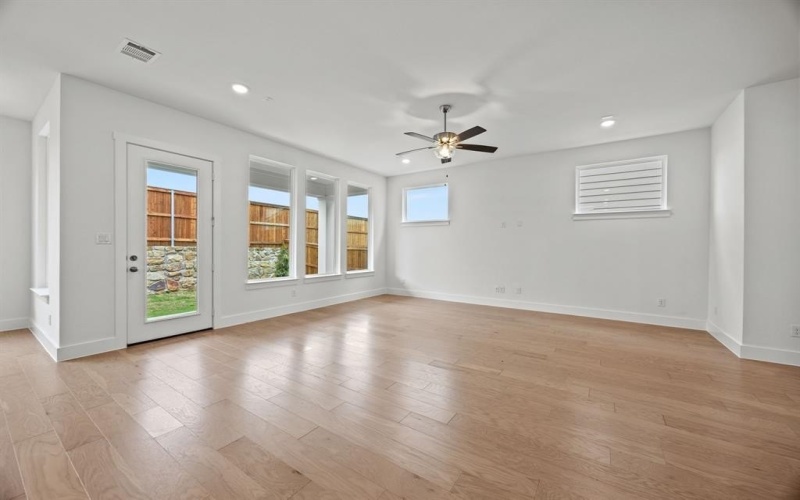 304 Chestnut Street, Celina, TX 75009, 3 Habitaciones Habitaciones , ,2 BañosBaños,Residential,En Venta,304 Chestnut Street,20933498