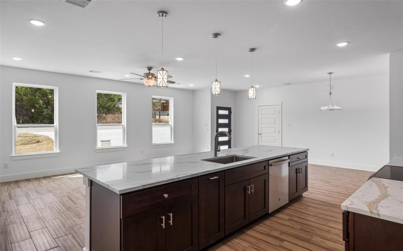 5603 Van Horn Drive, Granbury, TX 76048, 3 Bedrooms Bedrooms, ,2 BathroomsBathrooms,Residential,For Sale,5603 Van Horn Drive,20933700