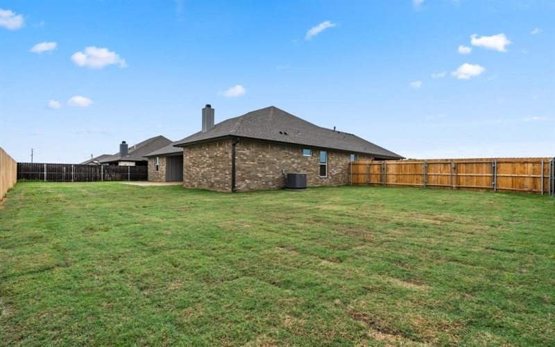 120 Water View Lane, Robinson, TX 76706, 4 Bedrooms Bedrooms, ,2 BathroomsBathrooms,Residential,For Sale,120 Water View Lane,20927881
