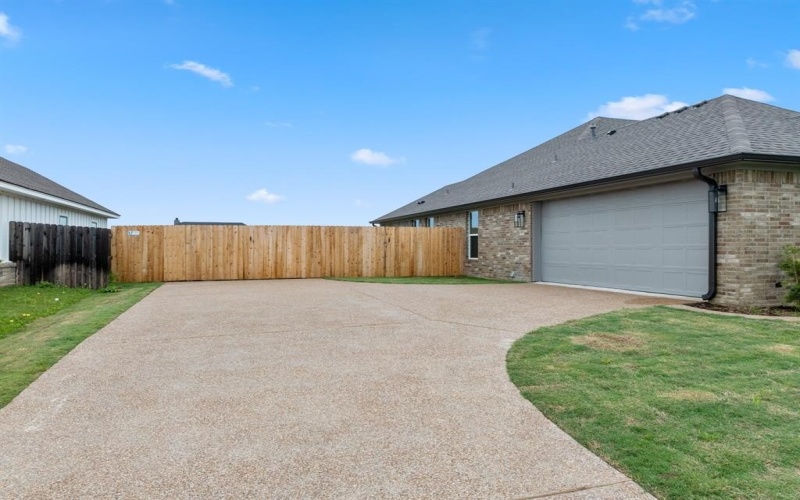 120 Water View Lane, Robinson, TX 76706, 4 Bedrooms Bedrooms, ,2 BathroomsBathrooms,Residential,For Sale,120 Water View Lane,20927881