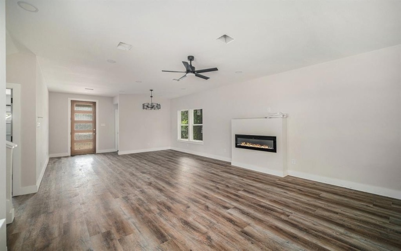 2705 12th Street, Fort Worth, TX 76111, 3 Habitaciones Habitaciones , ,3 BañosBaños,Residential,En Venta,2705 12th Street,0,20927365