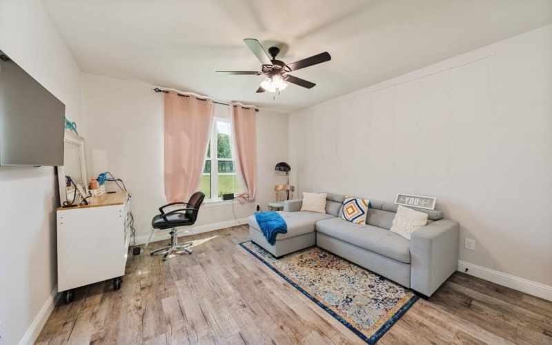 825 Holbrook Road, Springtown, TX 76082, 3 Bedrooms Bedrooms, ,2 BathroomsBathrooms,Residential,For Sale,825 Holbrook Road,20931905