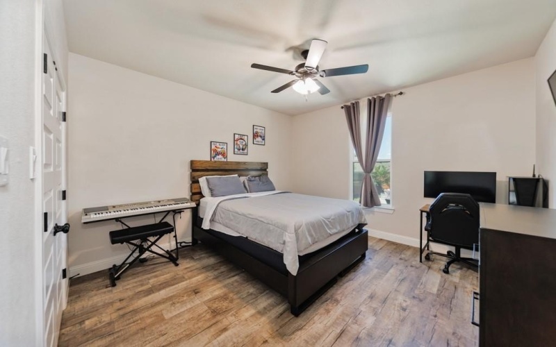 825 Holbrook Road, Springtown, TX 76082, 3 Bedrooms Bedrooms, ,2 BathroomsBathrooms,Residential,For Sale,825 Holbrook Road,20931905