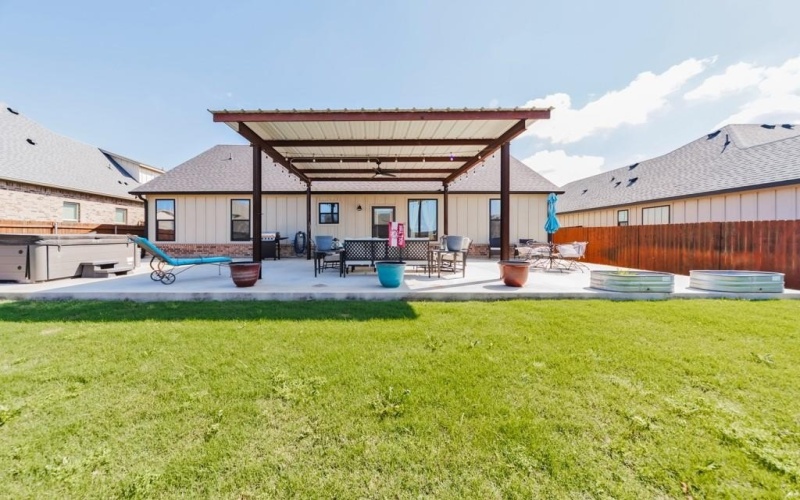 825 Holbrook Road, Springtown, TX 76082, 3 Bedrooms Bedrooms, ,2 BathroomsBathrooms,Residential,For Sale,825 Holbrook Road,20931905