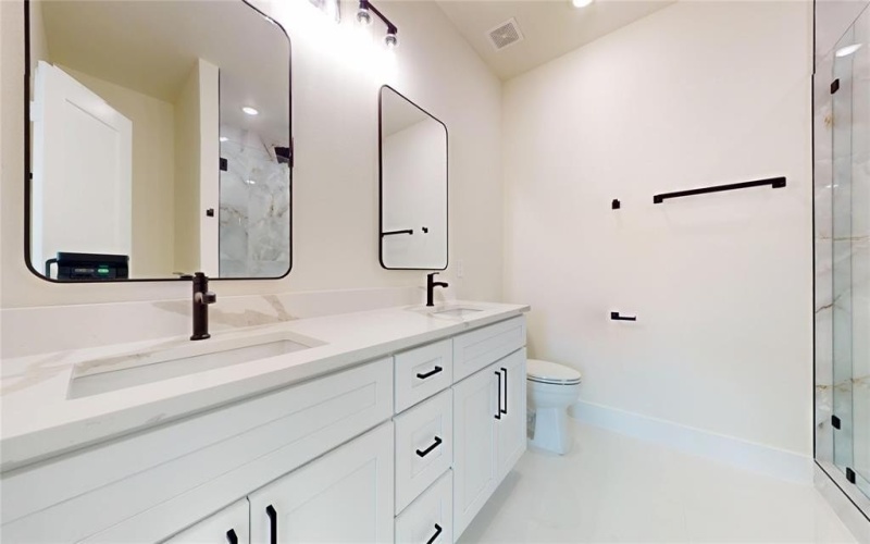 4439 Fatima Drive, Irving, TX 75062, 4 Habitaciones Habitaciones , ,3 BañosBaños,Residential,En Venta,4439 Fatima Drive,20934321