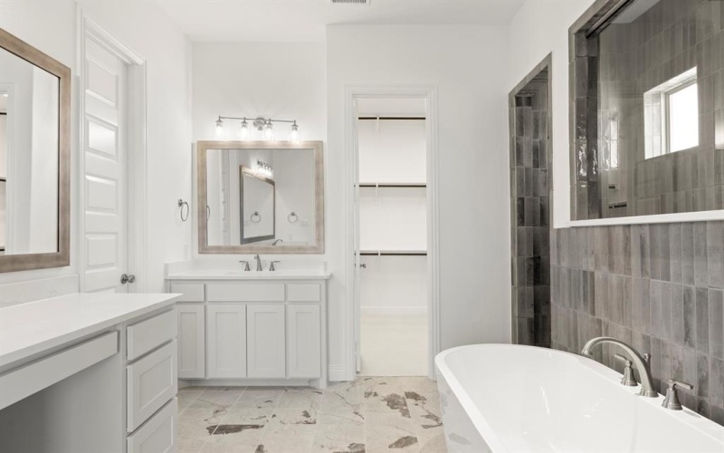 2114 Clairmount Drive, Rockwall, TX 75087, 4 Habitaciones Habitaciones , ,5 BañosBaños,Residential,En Venta,2114 Clairmount Drive,0,20932229
