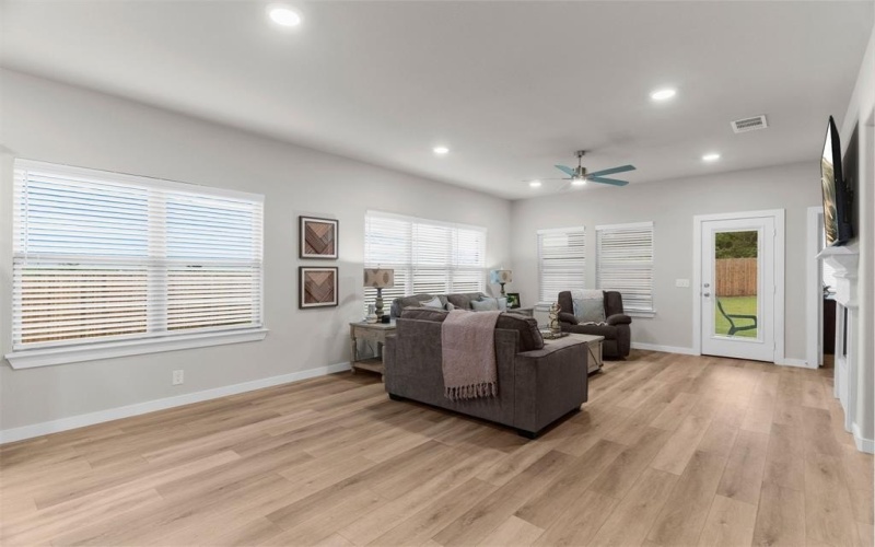 300 Heritage Grove Road, Blue Ridge, TX 75424, 4 Habitaciones Habitaciones , ,2 BañosBaños,Residential,En Venta,300 Heritage Grove Road,20927734