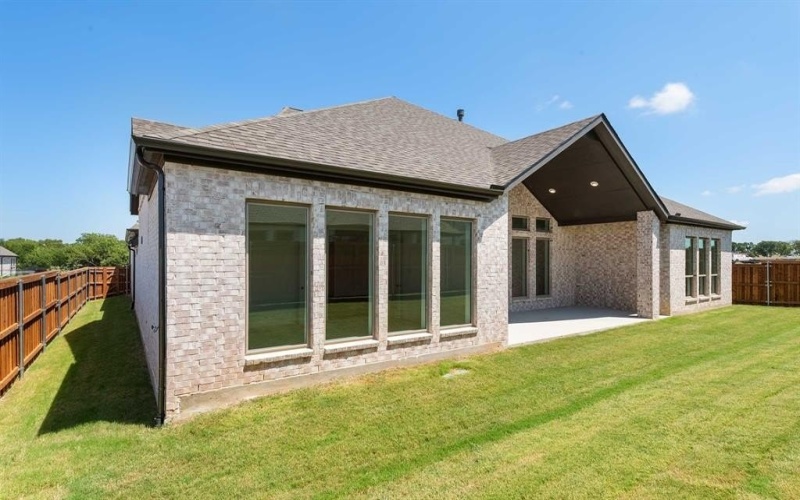 1933 Grand Avenue, Rockwall, TX 75087, 4 Habitaciones Habitaciones , ,5 BañosBaños,Residential,En Venta,1933 Grand Avenue,0,20924069