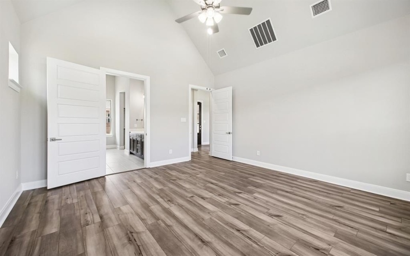 2067 Spotted Fawn Drive, Arlington, TX 76005, 2 Bedrooms Bedrooms, ,2 BathroomsBathrooms,Residential,For Sale,2067 Spotted Fawn Drive,0,20930309