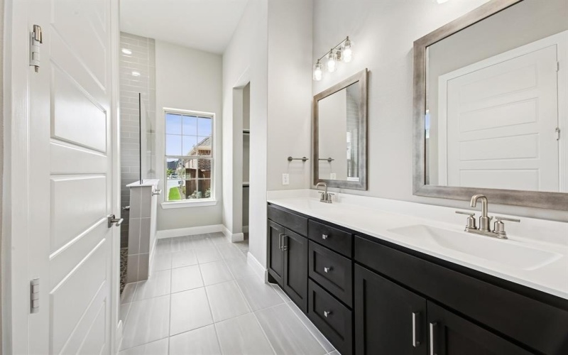2067 Spotted Fawn Drive, Arlington, TX 76005, 2 Bedrooms Bedrooms, ,2 BathroomsBathrooms,Residential,For Sale,2067 Spotted Fawn Drive,0,20930309
