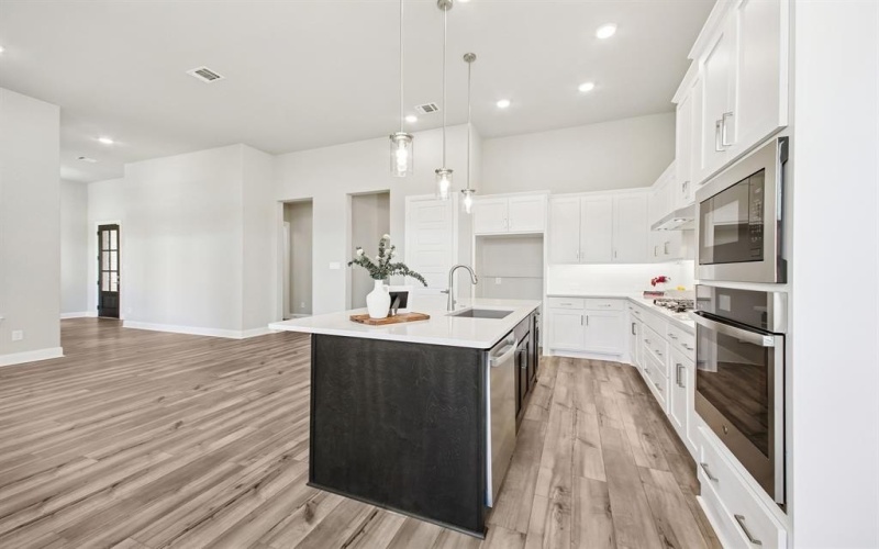 2067 Spotted Fawn Drive, Arlington, TX 76005, 2 Bedrooms Bedrooms, ,2 BathroomsBathrooms,Residential,For Sale,2067 Spotted Fawn Drive,0,20930309