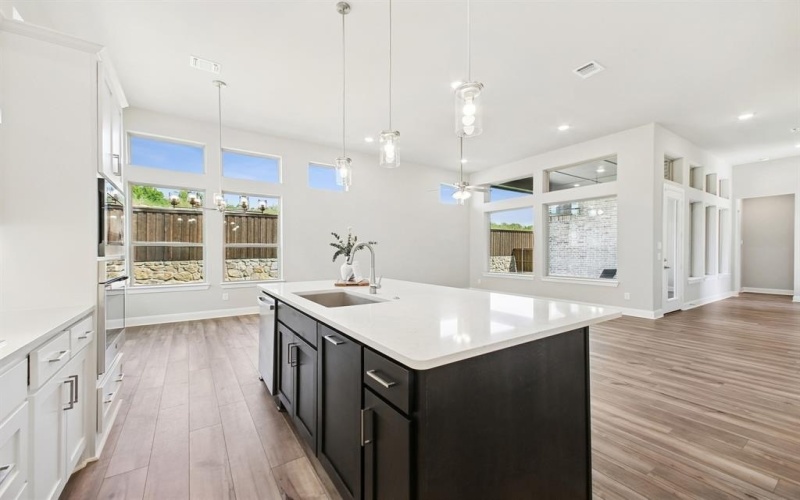 2067 Spotted Fawn Drive, Arlington, TX 76005, 2 Bedrooms Bedrooms, ,2 BathroomsBathrooms,Residential,For Sale,2067 Spotted Fawn Drive,0,20930309