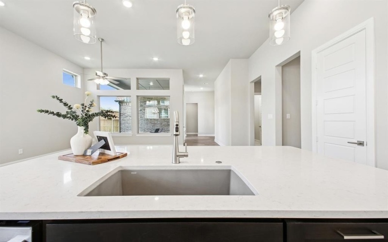2067 Spotted Fawn Drive, Arlington, TX 76005, 2 Bedrooms Bedrooms, ,2 BathroomsBathrooms,Residential,For Sale,2067 Spotted Fawn Drive,0,20930309