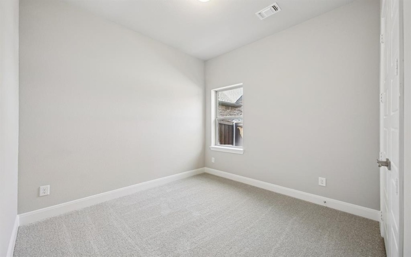 2067 Spotted Fawn Drive, Arlington, TX 76005, 2 Bedrooms Bedrooms, ,2 BathroomsBathrooms,Residential,For Sale,2067 Spotted Fawn Drive,0,20930309