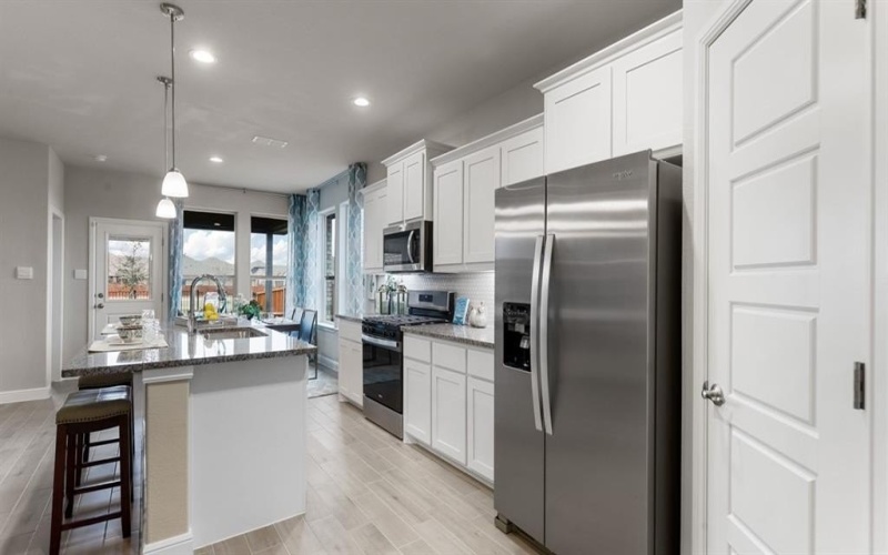 15140 GREEN BLUFF Drive, Fort Worth, TX 76008, 4 Bedrooms Bedrooms, ,2 BathroomsBathrooms,Residential,For Sale,15140 GREEN BLUFF Drive,20922204