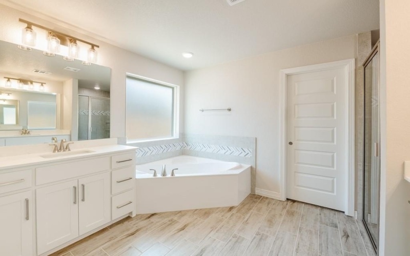 809 Sunnys Halo Drive, Hewitt, TX 76643, 4 Bedrooms Bedrooms, ,3 BathroomsBathrooms,Residential,For Sale,809 Sunnys Halo Drive,0,222895