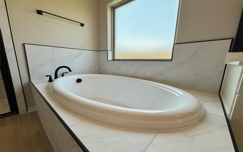 203 Lasso Loop, Lorena, TX 76655, 3 Bedrooms Bedrooms, ,2 BathroomsBathrooms,Residential,For Sale,203 Lasso Loop,227300